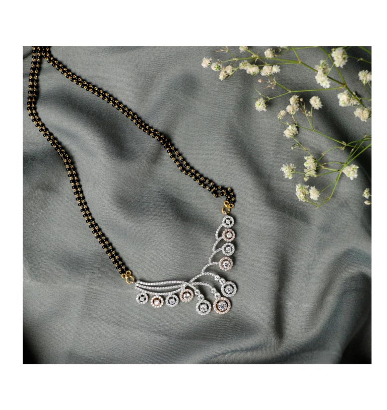 Om Jewellers - Diamond Pendant